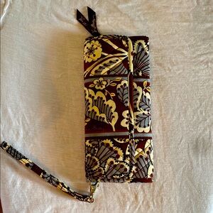 Vera Bradley Brown and Cream wallet with floral design
